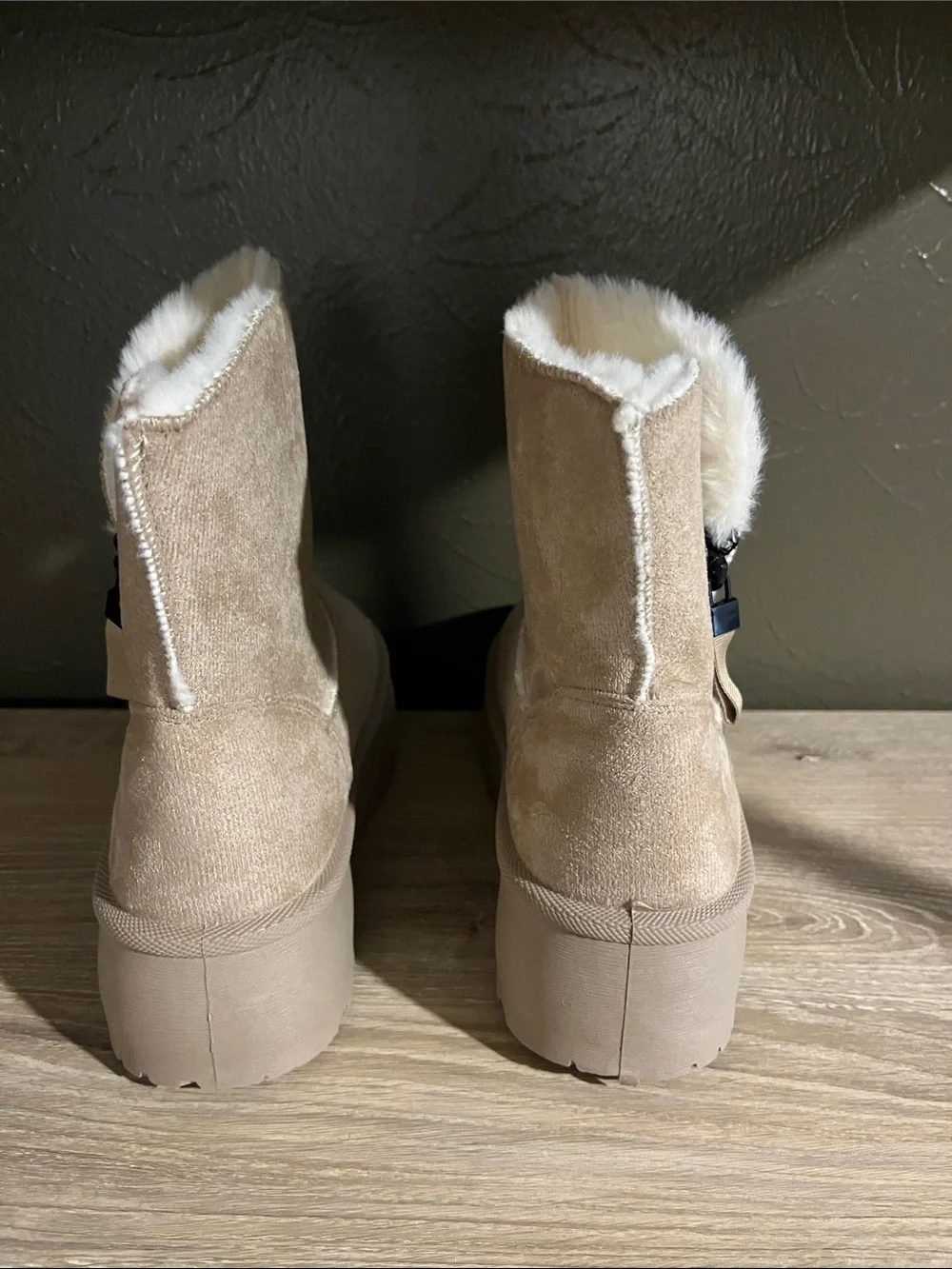 Women's Size 7 Cozzy Girl Ankle Boots - Tan Color
